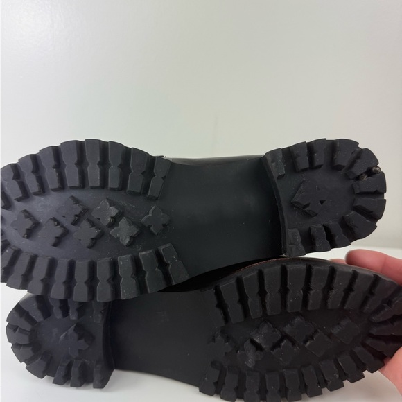 Madewell Black Leather Corrine Lugsole Loafers - Picture 5 of 7